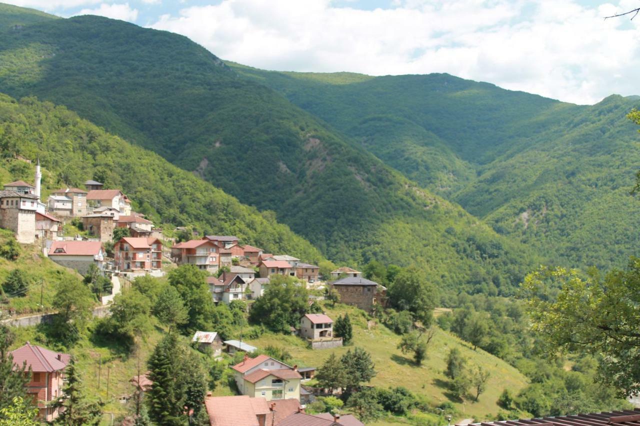Hotel Tutto Galicnik المظهر الخارجي الصورة